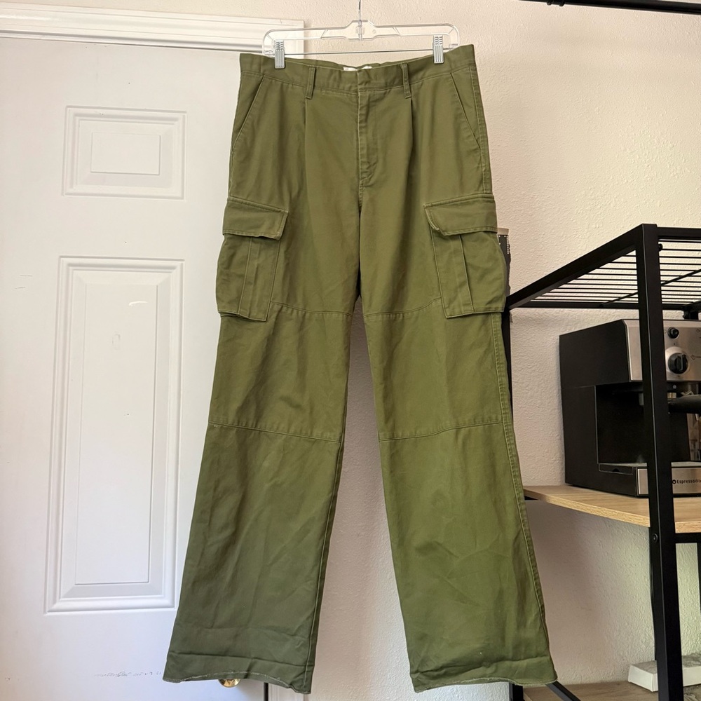 VIS A VIS men’s olive army green cotton cargo straight leg pants
